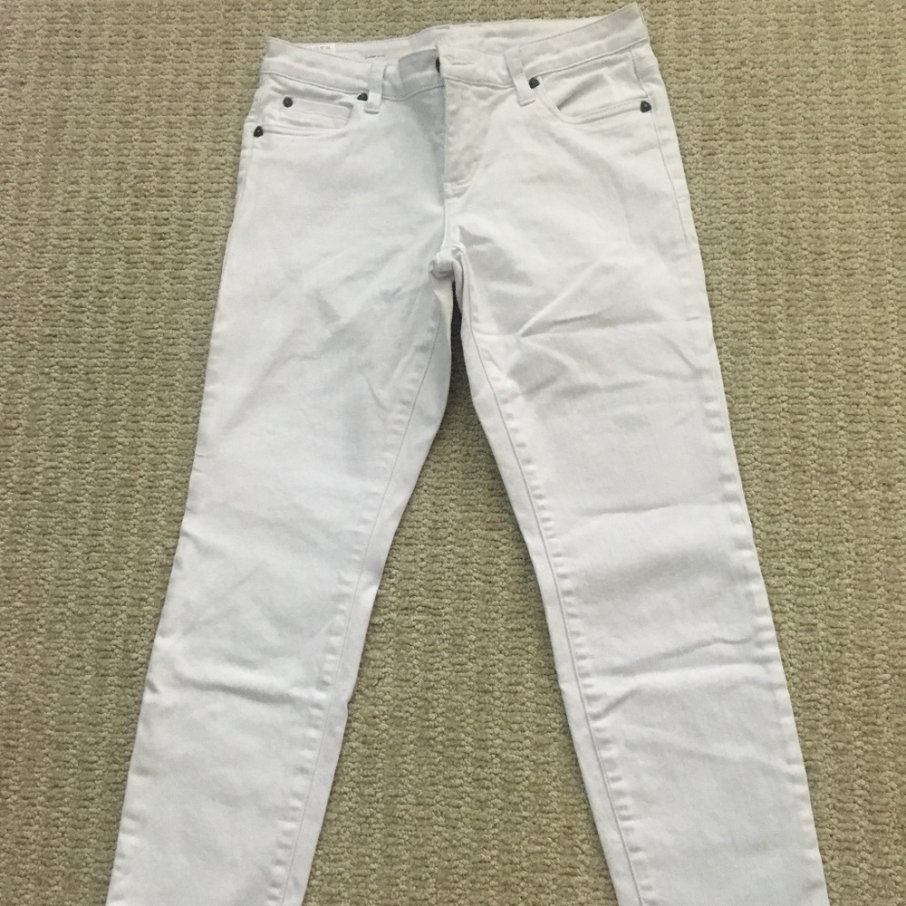 Kut from the Kloth White skinny jean